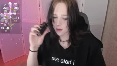 Snapshot of simochka_ chatting on May 7, 2026, 7:25 am Simochka online show from May 7, 2026, 7:25 am