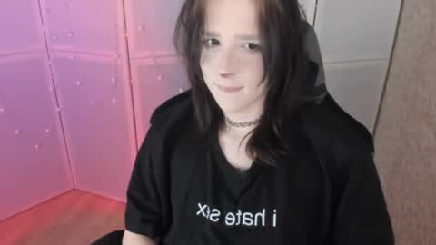 Snapshot of simochka_ chatting on May 11, 2026, 3:51 pm Simochka online show from May 11, 2026, 3:51 pm