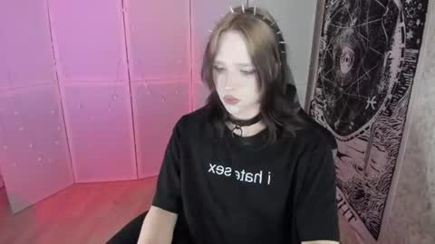 Snapshot of simochka_ chatting on June 15, 2026, 11:23 am Simochka online show from June 15, 2026, 11:23 am
