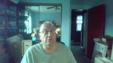 Snapshot of simon6inch chatting on November 12, 2025, 7:13 pm simon6inch online show from November 12, 2025, 7:13 pm