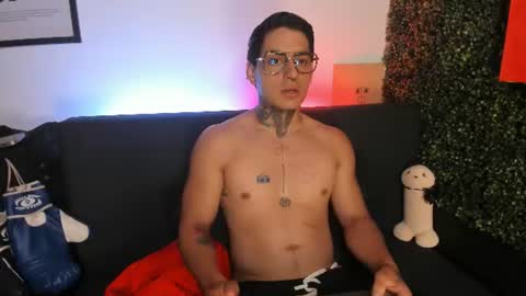 Snapshot of simon_cortes chatting on July 11, 2026, 11:57 am Simon Cortes online show from July 11, 2026, 11:57 am