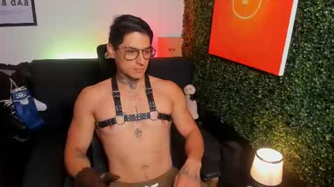 Snapshot of simon_cortes chatting on July 24, 2026, 11:30 am Simon Cortes online show from July 24, 2026, 11:30 am