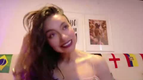 Snapshot of simone_feral chatting on June 26, 2026, 12:09 pm simone_feral online show from June 26, 2026, 12:09 pm