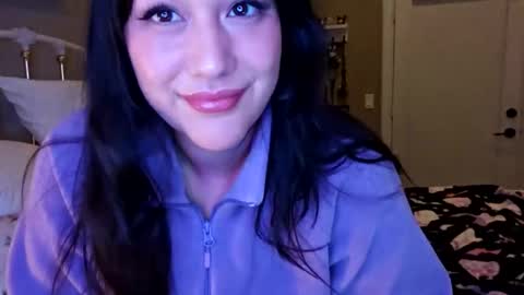 Snapshot of simonesighren chatting on October 21, 2025, 4:24 am simonesighren online show from October 21, 2025, 4:24 am