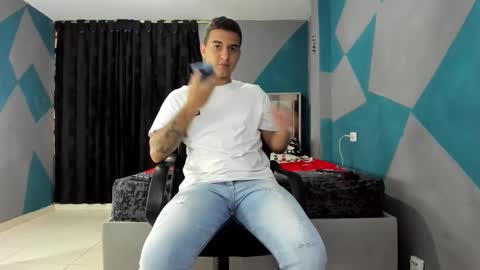 SIMON KELER online show from January 28, 2025, 5:03 pm