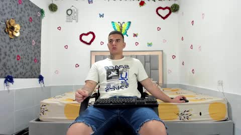 SIMON KELER online show from September 11, 2025, 1:17 am