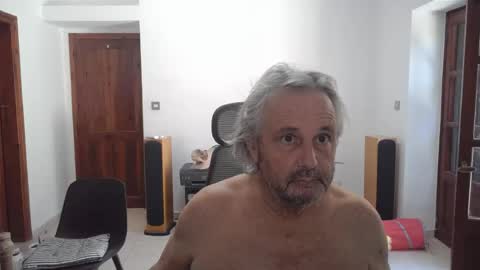 Snapshot of simonthenudist chatting on July 31, 2026, 9:19 am Simon online show from July 31, 2026, 9:19 am