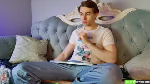 Snapshot of simonwarner chatting on June 29, 2026, 3:24 am Simon online show from June 29, 2026, 3:24 am