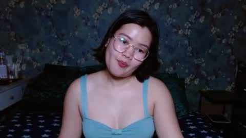 Snapshot of simply_niki chatting on May 16, 2026, 10:47 am zia online show from May 16, 2026, 10:47 am
