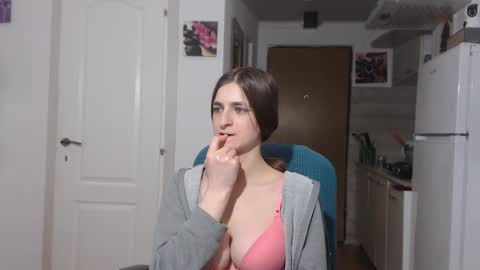 simyhvn online show from February 27, 2025, 5:58 pm