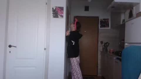 simyhvn online show from March 10, 2025, 5:11 am