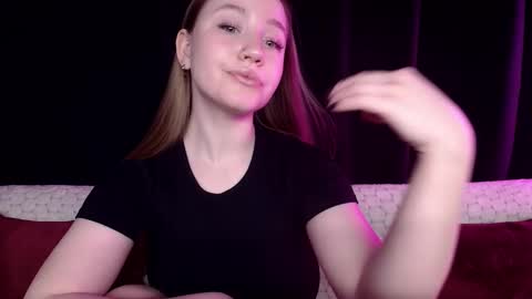 Snapshot of sindiwatsoon chatting on February 7, 2025, 3:41 pm Sindi online show from February 7, 2025, 3:41 pm