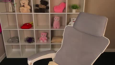 Hi my name is Cindy Id love to see you on my stream. My schedule for the week 2 GMT 3am-9am  MoTuFrSaSu online show from May 2, 2026, 12:59 am