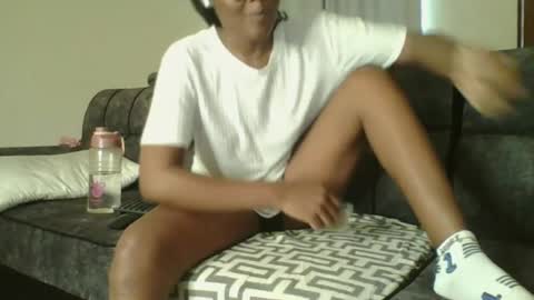 Snapshot of sinful_shadow chatting on July 19, 2026, 6:17 am sinful_shadow online show from July 19, 2026, 6:17 am
