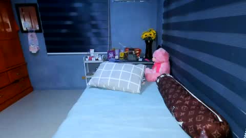 sinfullwife6969 online show from June 25, 2026, 2:54 pm
