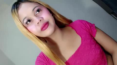 sinfulrose_ online show from April 23, 2026, 10:34 pm