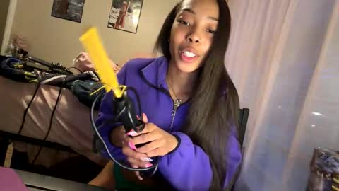 Snapshot of sinn3er chatting on February 5, 2026, 12:15 am sinn3er online show from February 5, 2026, 12:15 am