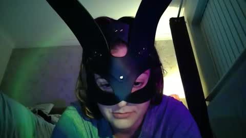 sinsealed online show from November 20, 2025, 5:01 pm