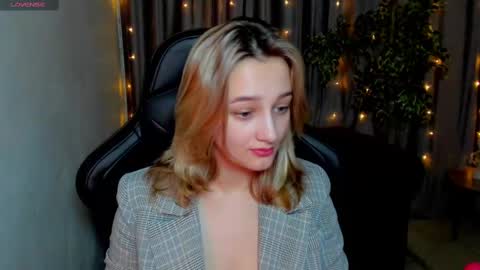 Snapshot of sinty_noria chatting on February 21, 2025, 4:40 am Sinty Noria online show from February 21, 2025, 4:40 am