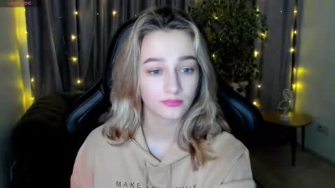 Snapshot of sinty_noria chatting on February 27, 2025, 7:55 am Sinty Noria online show from February 27, 2025, 7:55 am