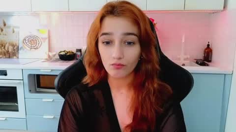 Sinty Noria online show from June 16, 2026, 1:19 am