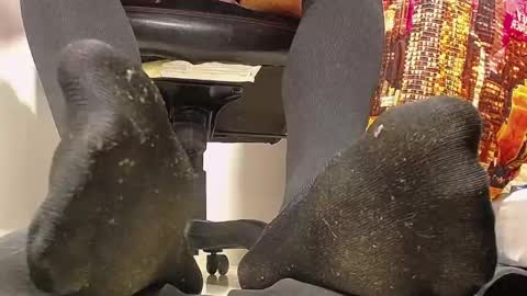 only foot                         worshipers here online show from January 29, 2025, 1:05 am