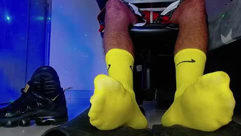 only foot                         worshipers here online show from March 16, 2026, 5:44 am