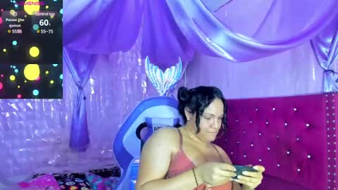 Snapshot of sirena_dirtysexxx chatting on December 9, 2024, 8:01 pm Sirena Fuentes online show from December 9, 2024, 8:01 pm