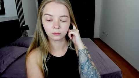 SirenaBloom online show from July 28, 2026, 11:28 am