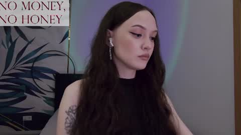 Snapshot of sirenaswhisper chatting on June 14, 2026, 8:00 pm Goddess Sirena online show from June 14, 2026, 8:00 pm
