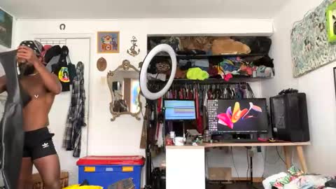 siriss_boyrag online show from May 1, 2026, 4:44 pm