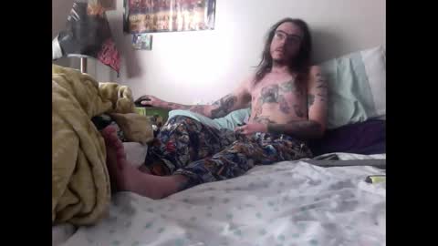 Snapshot of sirwook chatting on December 15, 2024, 4:26 pm sirwook online show from December 15, 2024, 4:26 pm