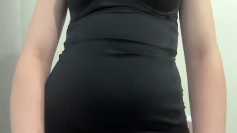 Snapshot of sisi_bunny chatting on June 9, 2026, 4:51 pm Sisi Bunny online show from June 9, 2026, 4:51 pm
