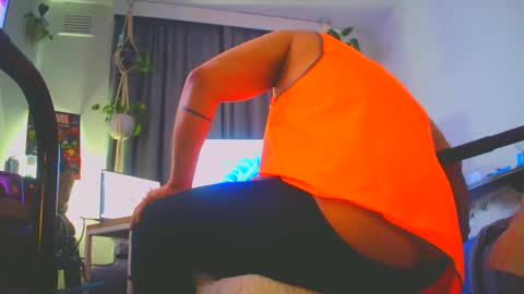 Snapshot of sissyboilooking chatting on November 20, 2025, 1:44 pm RESPONDS WELL TO ... online show from November 20, 2025, 1:44 pm
