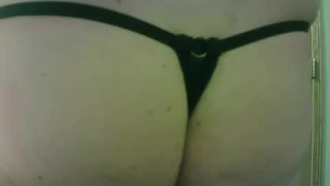 sissycrissy4545 online show from May 1, 2026, 11:37 am