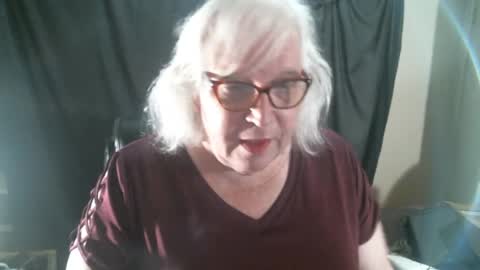 Snapshot of sissydianetx chatting on December 20, 2024, 12:41 am Sissy Diane online show from December 20, 2024, 12:41 am