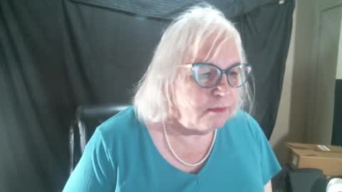 Snapshot of sissydianetx chatting on January 13, 2025, 12:30 am Sissy Diane online show from January 13, 2025, 12:30 am