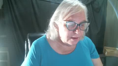 Snapshot of sissydianetx chatting on February 11, 2025, 12:38 am Sissy Diane online show from February 11, 2025, 12:38 am