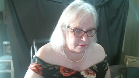 Snapshot of sissydianetx chatting on February 23, 2025, 1:53 pm Sissy Diane online show from February 23, 2025, 1:53 pm