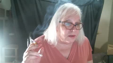 Snapshot of sissydianetx chatting on March 7, 2025, 12:37 am Sissy Diane online show from March 7, 2025, 12:37 am