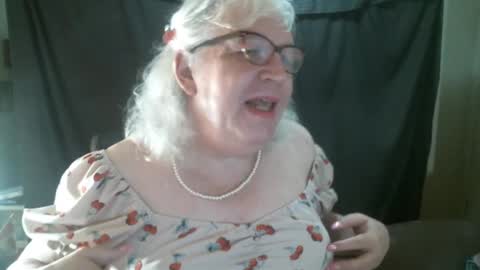 Snapshot of sissydianetx chatting on September 14, 2025, 12:59 pm Sissy Diane online show from September 14, 2025, 12:59 pm