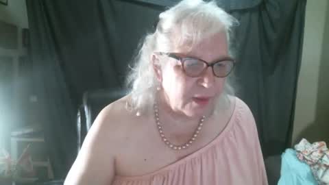 Snapshot of sissydianetx chatting on October 12, 2025, 12:37 pm Sissy Diane online show from October 12, 2025, 12:37 pm