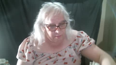 Snapshot of sissydianetx chatting on November 15, 2025, 12:41 am Sissy Diane online show from November 15, 2025, 12:41 am