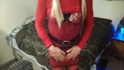 Snapshot of sissysara4fun chatting on March 11, 2025, 7:15 am I messy facials online show from March 11, 2025, 7:15 am