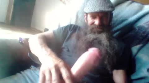 sitonmybeardxxx online show from June 4, 2026, 11:22 pm