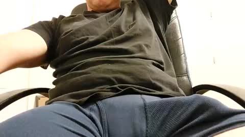 Snapshot of sixinchsolo chatting on October 23, 2025, 3:39 am sixinchsolo online show from October 23, 2025, 3:39 am