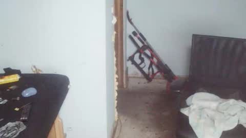 Snapshot of sizzzlenomics chatting on November 19, 2025, 6:13 am SIZZZLENOMICS online show from November 19, 2025, 6:13 am