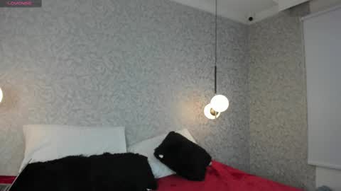 Snapshot of skailyn_angels chatting on October 31, 2025, 7:04 pm SKAILYN ANGELS online show from October 31, 2025, 7:04 pm