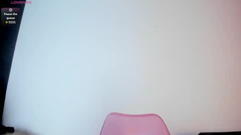 Snapshot of skarlet_miller_ chatting on May 8, 2026, 12:32 pm SKARLET online show from May 8, 2026, 12:32 pm