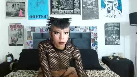 Snapshot of skarleth_miaw chatting on October 11, 2025, 4:55 am Punkat 3 online show from October 11, 2025, 4:55 am